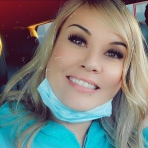 Meet your Posher, Annette